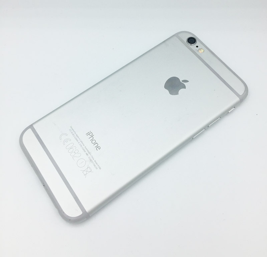 Apple iPhone 6 16GB Valkoinen / Hopea - Käytetty