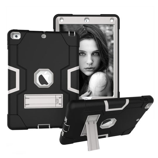 iPad (2018) Hybriidi Muovinen Tabletti Takasuoja Kuori Jalkatuella - Musta/ Vaalean Harmaa